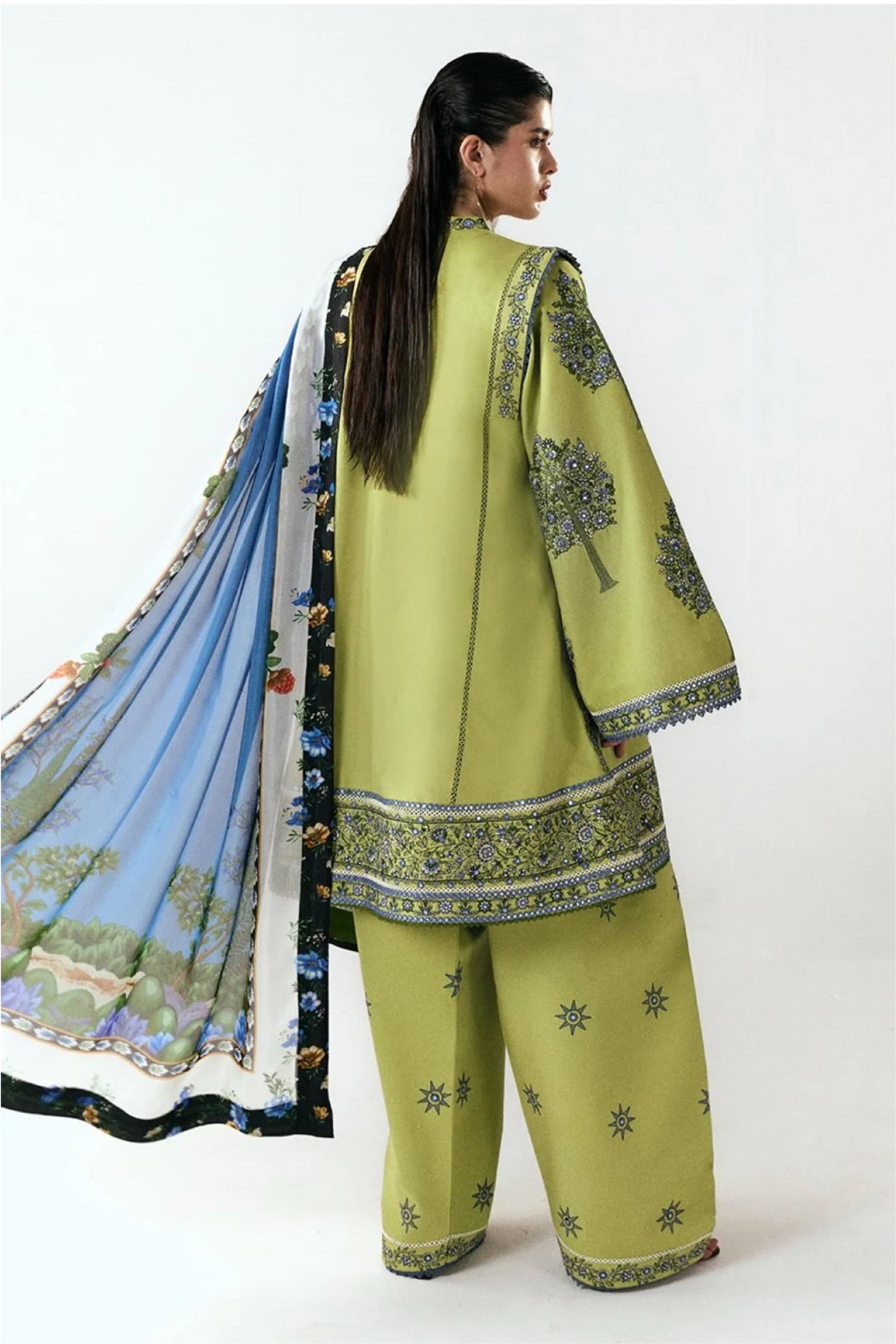 Maria B Digital Printed Silk 3PC Suit - Image 4